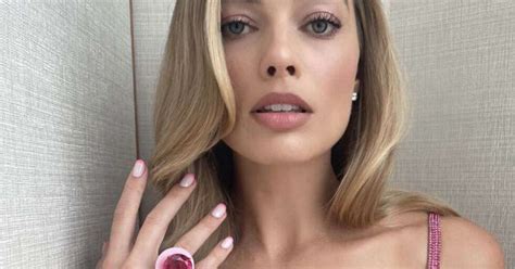 5 ‘Heart Nail Art’ Designs You Can Do At Home