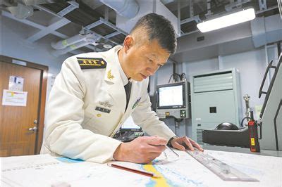 韦慧晓成为中国海军首位女舰长：博士毕业，曾在华为工作-侨报网