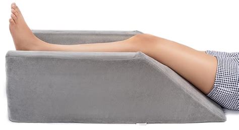 FOVERA Single Leg Elevation & Support Pillow for Surgery, Injury, or ...