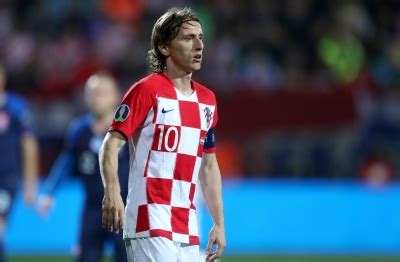 Croatia locks up World Cup berth after overcoming early Faroese strike