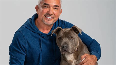 ¡INESPERADO Y DEVASTADOR! César Millán SE DERRUMBA en Lágrimas tras ...