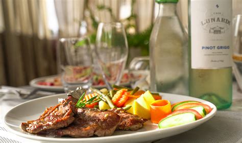 Top 10 Restaurants in Santa Maria, Cape Verde | saltrips