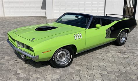 1971 Plymouth HEMI 'Cuda Looks Like a Million-Dollar 1-of-5 Gem, but There's a Catch - autoevolution