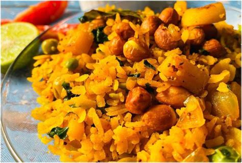 Include poha in your breakfast for fast weight loss naturally-बढ़े वजन ...