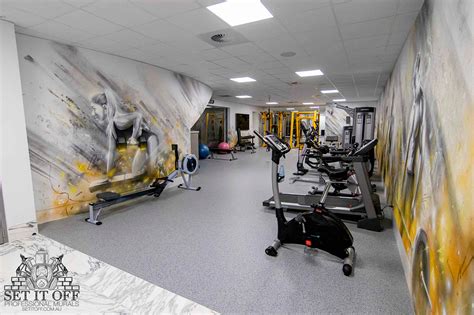 Gym Wall Design 的图像结果
