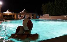 bagno in piscina in toscana con bambini tra terme e favole terme a grotta bagno in piscina in toscana con bambini tra terme e favole terme a grotta