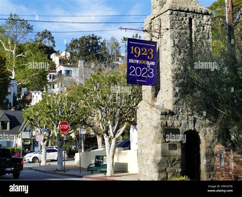 Los Angeles, USA. 07th Mar, 2023. Sign in Beachwood Canyon indicating ...
