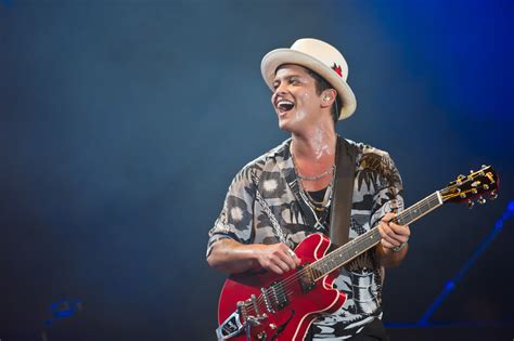 What is Bruno Mars' ethnicity? | The US Sun