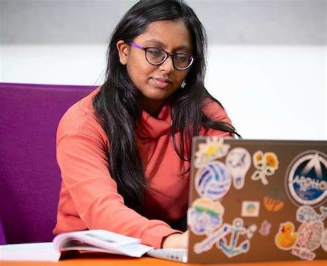 Linear Regression with Multiple Variables Coursera Answers 的图像结果