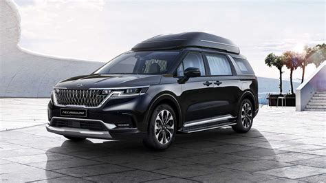 2021 Kia Carnival Limo Is A High-End People Mover With A Massive TV ...