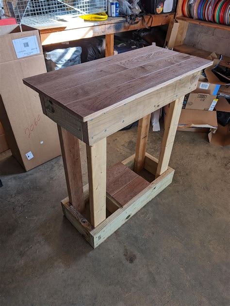 Just finished my 29 gallon aquarium stand! : r/BeginnerWoodWorking