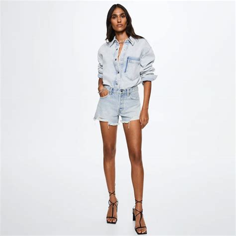 Women Blue Pure Cotton Frayed Denim Shorts