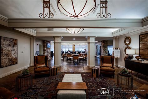 Geneva, IL LGBT Wedding Reception Venue - Eagle Brook Country Club