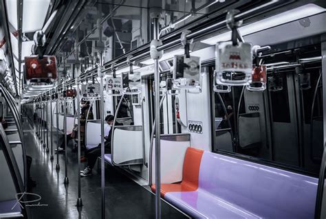 地铁2020|摄影|人文/纪实|御影玩家 - 原创作品 - 站酷 (ZCOOL)