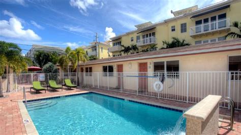LAUDERDALE VILLAS - SUITES BY THE SEA (Lauderdale-By-The-Sea) - Villa ...