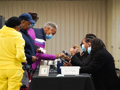 Record turnout in Georgia state as early voting begins in US election | US Election 2024 News ...