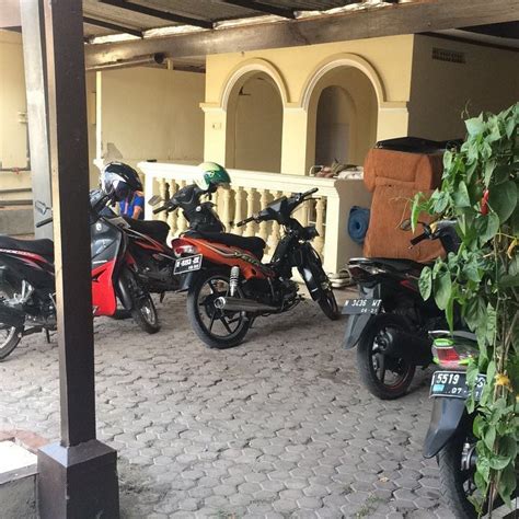 HOTEL PASURUAN - Hotel Reviews, Photos, Rate Comparison - Tripadvisor