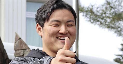 '고교 홈런 신기록→스탠포드대 진학' 日 거포 유망주, "ML 드래프트 TOP100 수준 아니야" 美 전문가 혹평 - 조선비즈