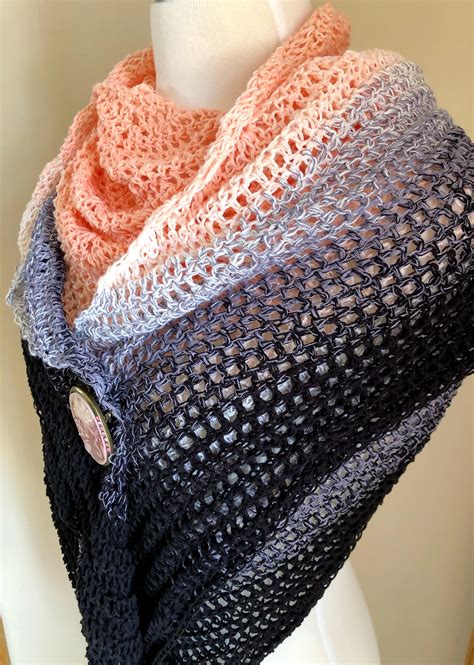 Image result for Tutorial Crochet Triangle Shawl