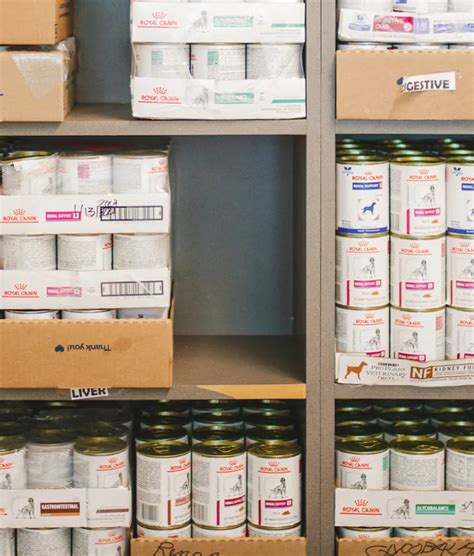 Pet Food Pantry | LA Animal Services