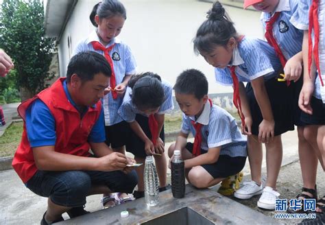 杭州临安：“五水共治”暑期实践 助力生态家园建设 - 社区教育 - 中国社区发展网