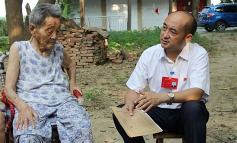 涡阳公益律师冒高温为百岁老人法律援助，称：年龄最大的原告_胡律师