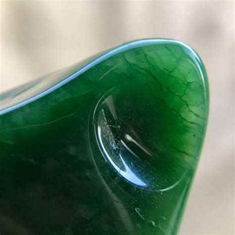 Blue Lace Agate: meaning, properties, and uses - Wisdom Of The Spirit