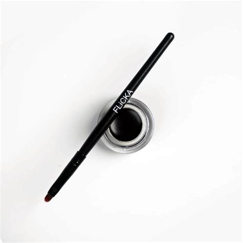 Draw N Dance Gel Eyeliner – Flicka Cosmetics Pvt Ltd