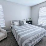 Serta Perfect Sleeper Rest 14" Hybrid Firm Queen Mattress Set | BJ's ...