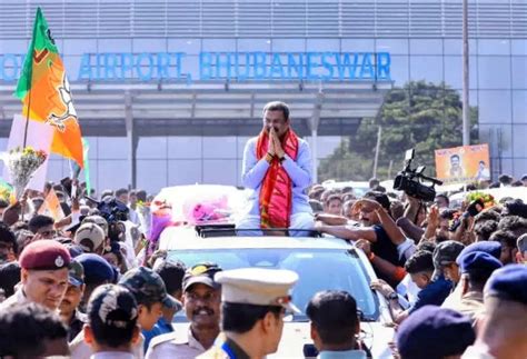 Union minister gets hero’s welcome in state after NDA’s Bihar victory