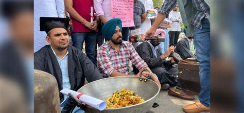 Indian Youth Congress Observes PM Modi's Birthday as 'Unemployment Day ...