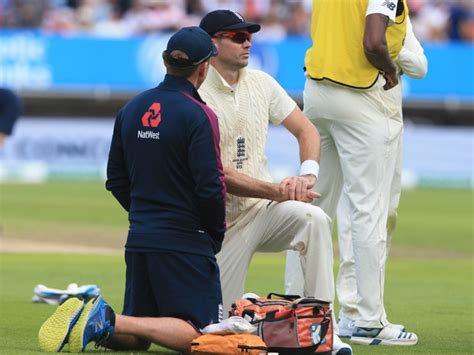 ENG vs AUS 1st Test: तेज गेंदबाज जेम्‍स एंडरसन ने इस बात के लिए साथी ...