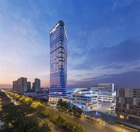 武汉光谷万豪酒店正式揭幕 助力万豪酒店在中国的拓展 | 中国周刊