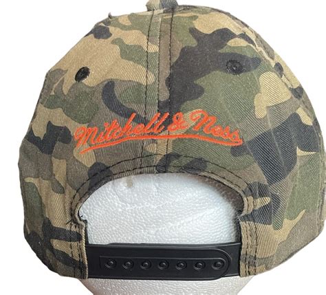 Men’s Mitchell & Ness Chicago Bulls Baseball Hat Cap … - Gem