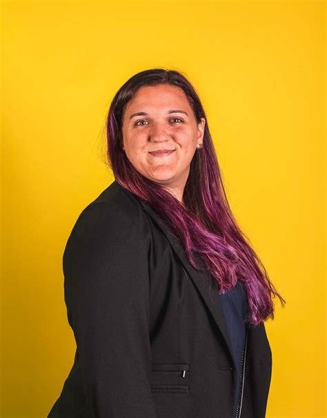 Marianna Stella | 狐狸视频