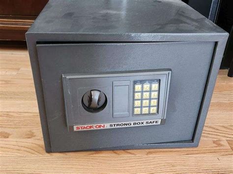 Stack-On Strong Box Safe 的图像结果