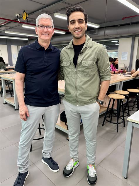 Tim Cook Exclusive: Bollywood or Hollywood, Vada Pav or Hot Dog ...