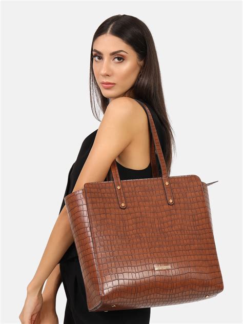Buy Shoulder Bags for Women Online in India | The Gusto