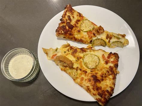 PSA: Glass Nickel's new 'Nickel Pickle Pizza' is delicious : r/madisonwi