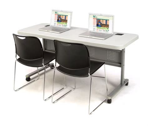 Computer Lab Desk 的图像结果