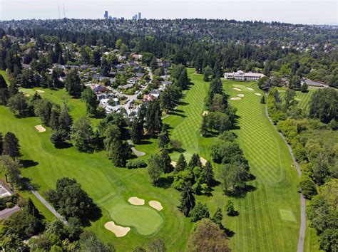 Broadmoor Seattle Broadmoor Residence | Silk Cavassa Marchetti,