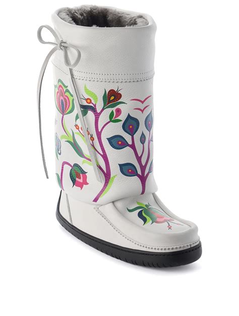 MANITOBAH MUKLUKS Christi Belcourt Gatherer Leather Mukluks | Holt ...