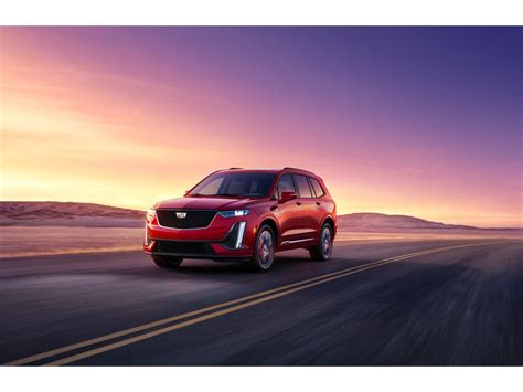 2024 Cadillac XT6 Interior, Cargo Space & Seating | U.S. News