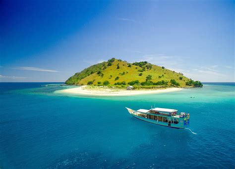 Uber Scuba Komodo Dive Center (Labuan Bajo) - All You Need to Know ...