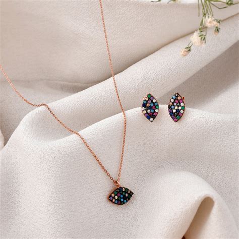 Silver Necklace Pendant | Elegant and Stylish Silver Pendants for ...