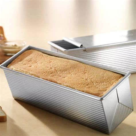 Pullman Bread Loaf Pan with Lid, Bread Baking | Lehman's