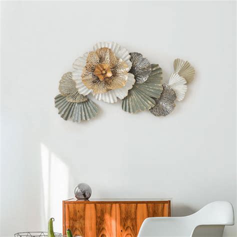 9 Unique Metal Wall Decor Trends For Living Rooms – Dekor Company
