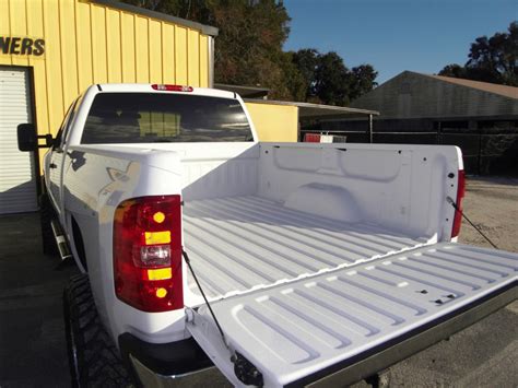 Line X Sprayed Trucks 的图像结果