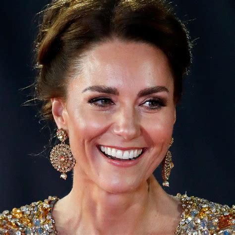 Awkward royal moment as Kate Middleton arrives at Westminster Cathedral - watch | HELLO!