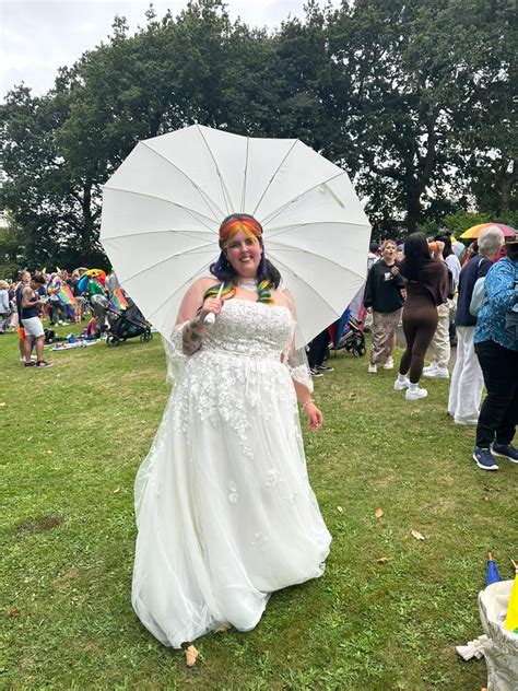 Pretty Bride Woman 的图像结果